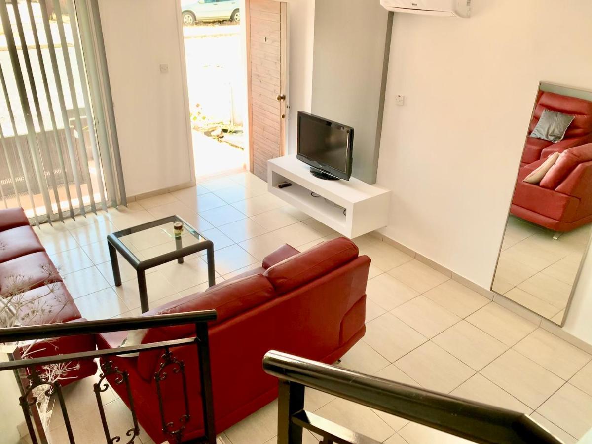 Diana Townhouse 1 Appartement Paphos Buitenkant foto